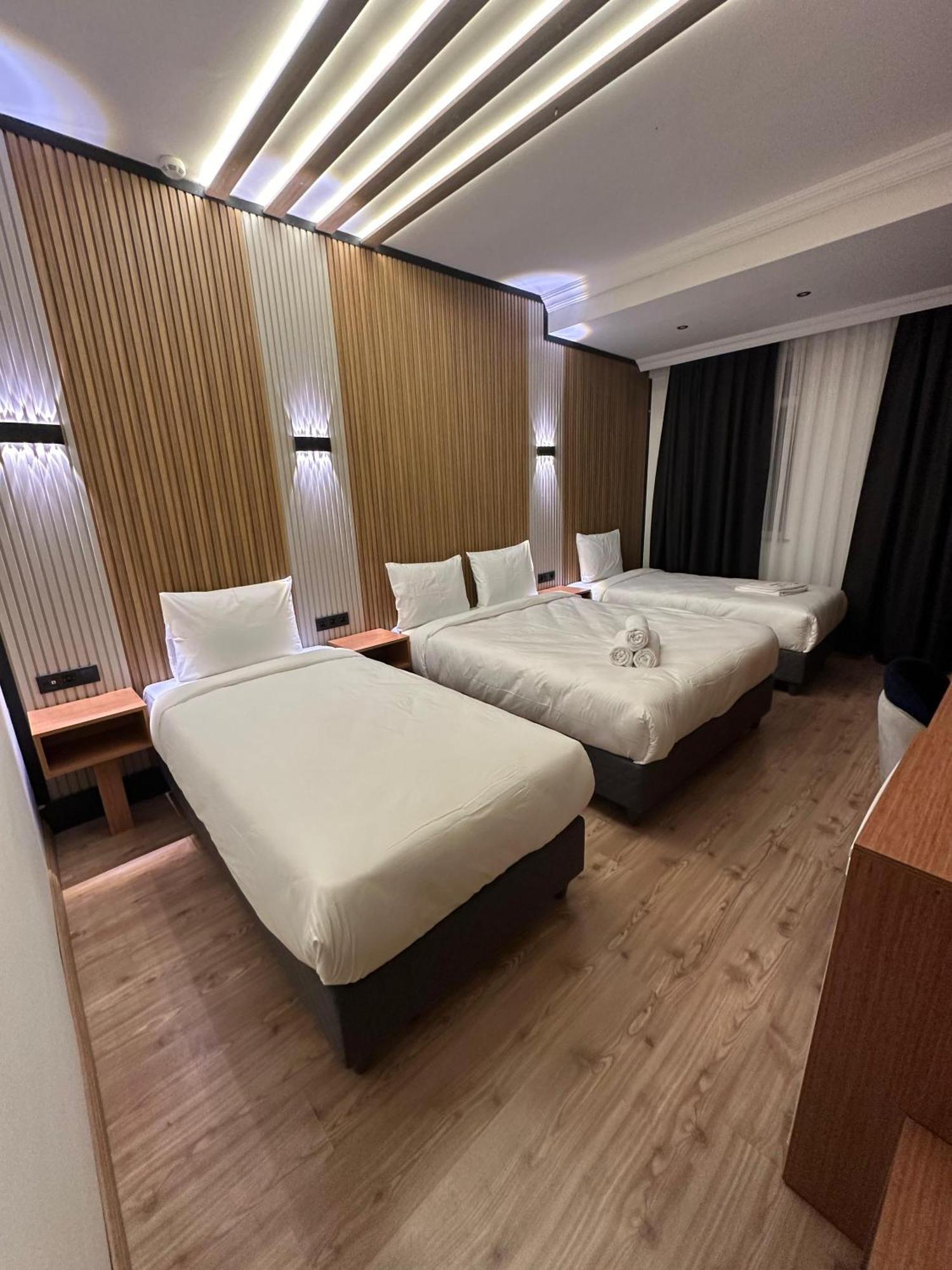 מלון Rays Bakirkoey Center 3*